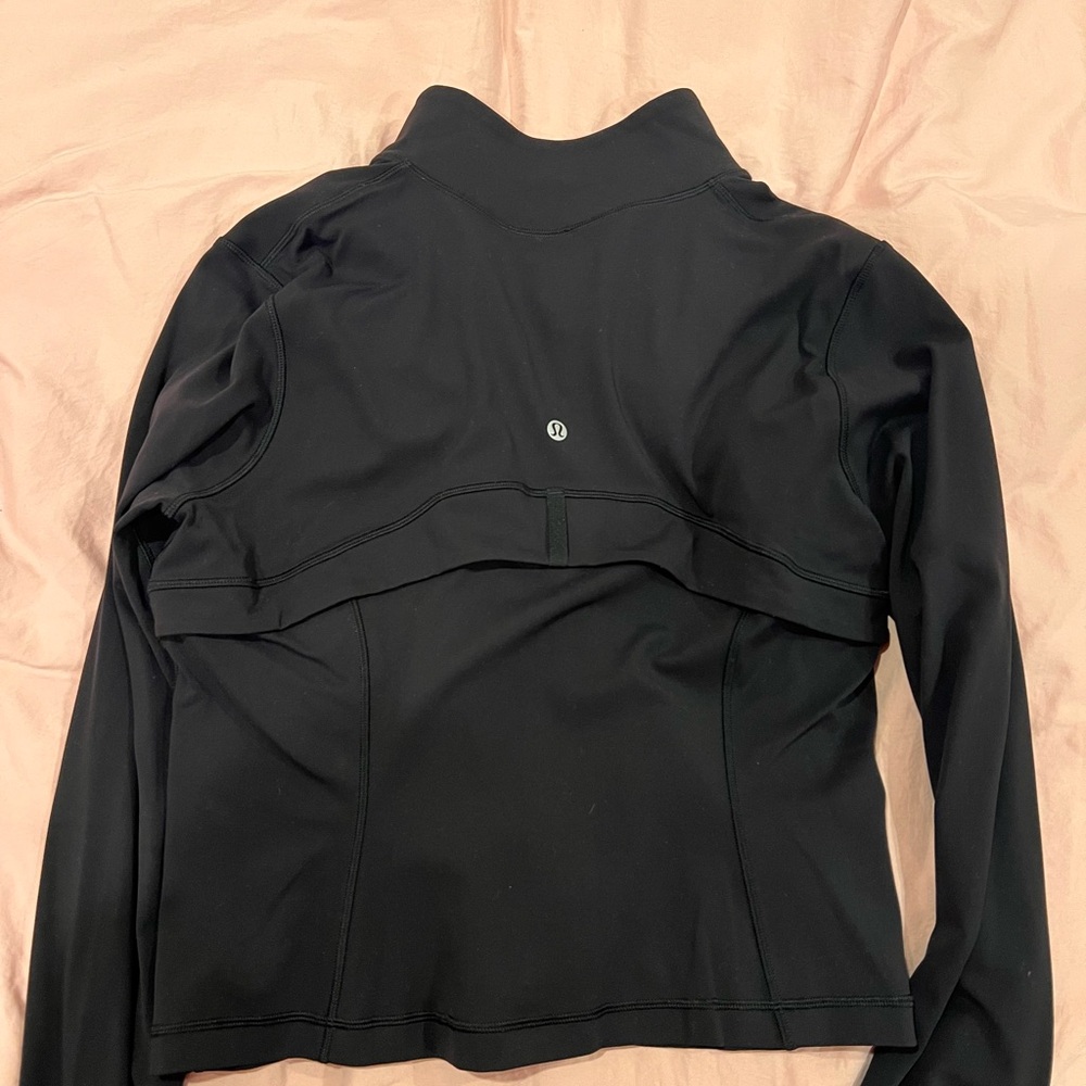 Lululemon Define Cropped Jacket
Nulu - Size 14 - Picture 5 of 6
